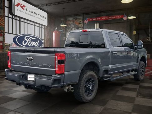 Used 2025 Ford F250 XLT w/ Black Appearance Package AWD/4WD image 6