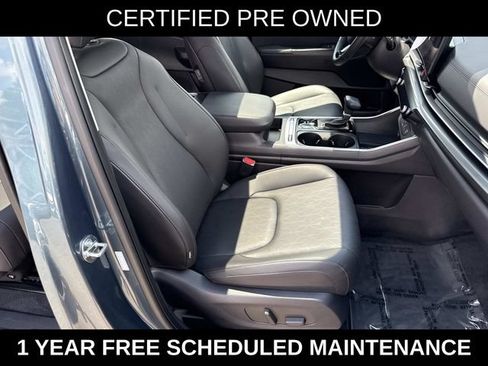 Used 2025 Kia Carnival SX w/ SX Dark Edition Package FWD image 9