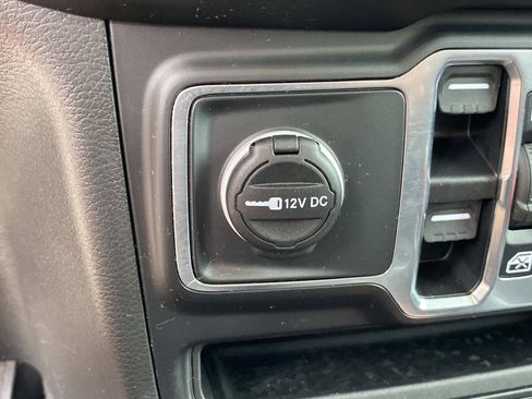 Used 2023 Jeep Wrangler Unlimited w/ 8.4" Radio Group AWD/4WD image 31