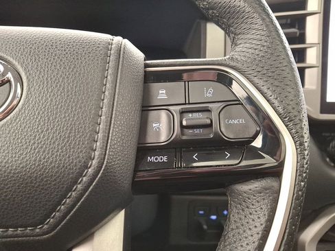 Used 2022 Toyota Tundra Limited image 18