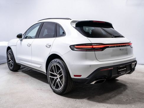 New 2026 Porsche Macan image 3