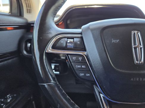 Used 2022 Lincoln Nautilus Reserve image 45