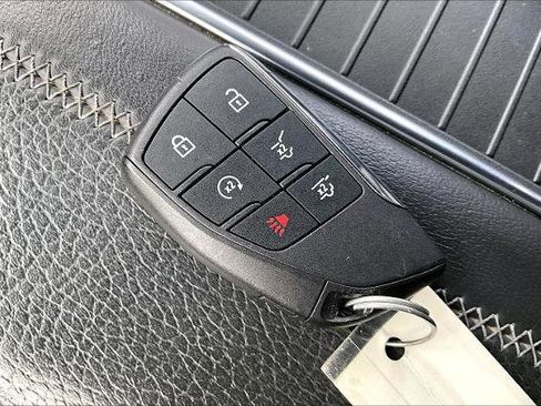 Used 2023 GMC Yukon Denali image 35