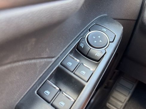 New 2025 Ford Escape SE image 41