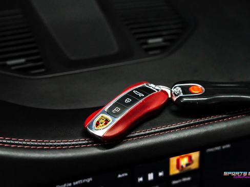 Used 2020 Porsche 911 Carrera 4S w/ Premium Package AWD/4WD image 44