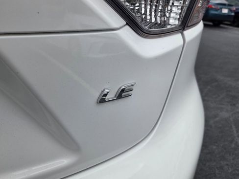 Used 2024 Toyota Corolla LE FWD image 11