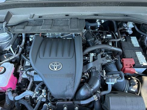 Certified 2024 Toyota Grand Highlander XLE image 11