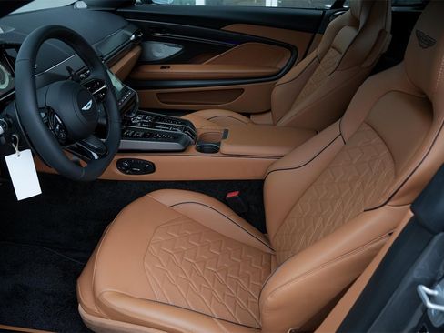 New 2026 Aston Martin Vanquish Convertible image 18