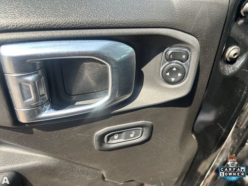 Used 2024 Jeep Wrangler Unlimited Rubicon AWD/4WD image 21