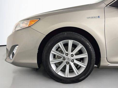 Used 2013 Toyota Camry XLE w/ Leather Pkg FWD image 10