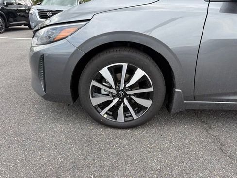 New 2025 Nissan Sentra SV w/ SV Premium Package image 9