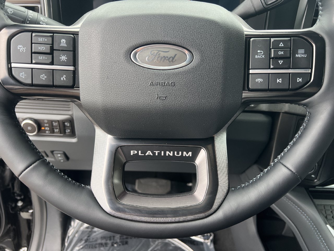 New 2026 Ford F450 Platinum w/ FX4 Off-Road Package AWD/4WD image 11