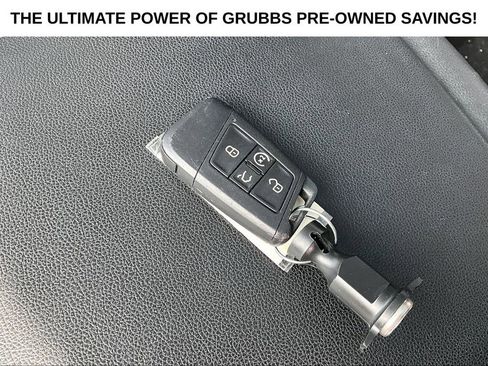 Used 2021 Volkswagen Atlas SE w/ Panoramic Sunroof Package FWD image 12