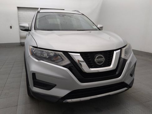 Used 2019 Nissan Rogue SV FWD image 14
