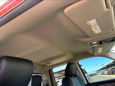 Used 2017 RAM 1500 Laramie image 13