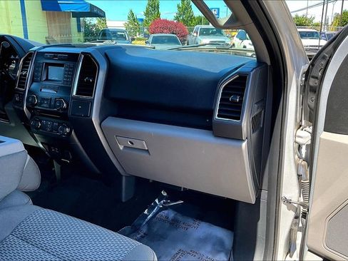 Used 2015 Ford F150 XLT AWD/4WD image 19