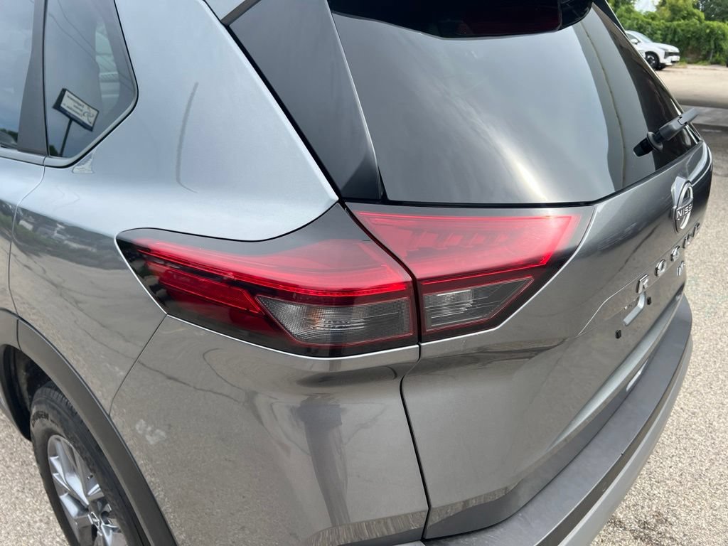 Certified 2023 Nissan Rogue S AWD/4WD image 34