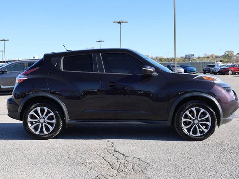 Used 2017 Nissan Juke SV image 7