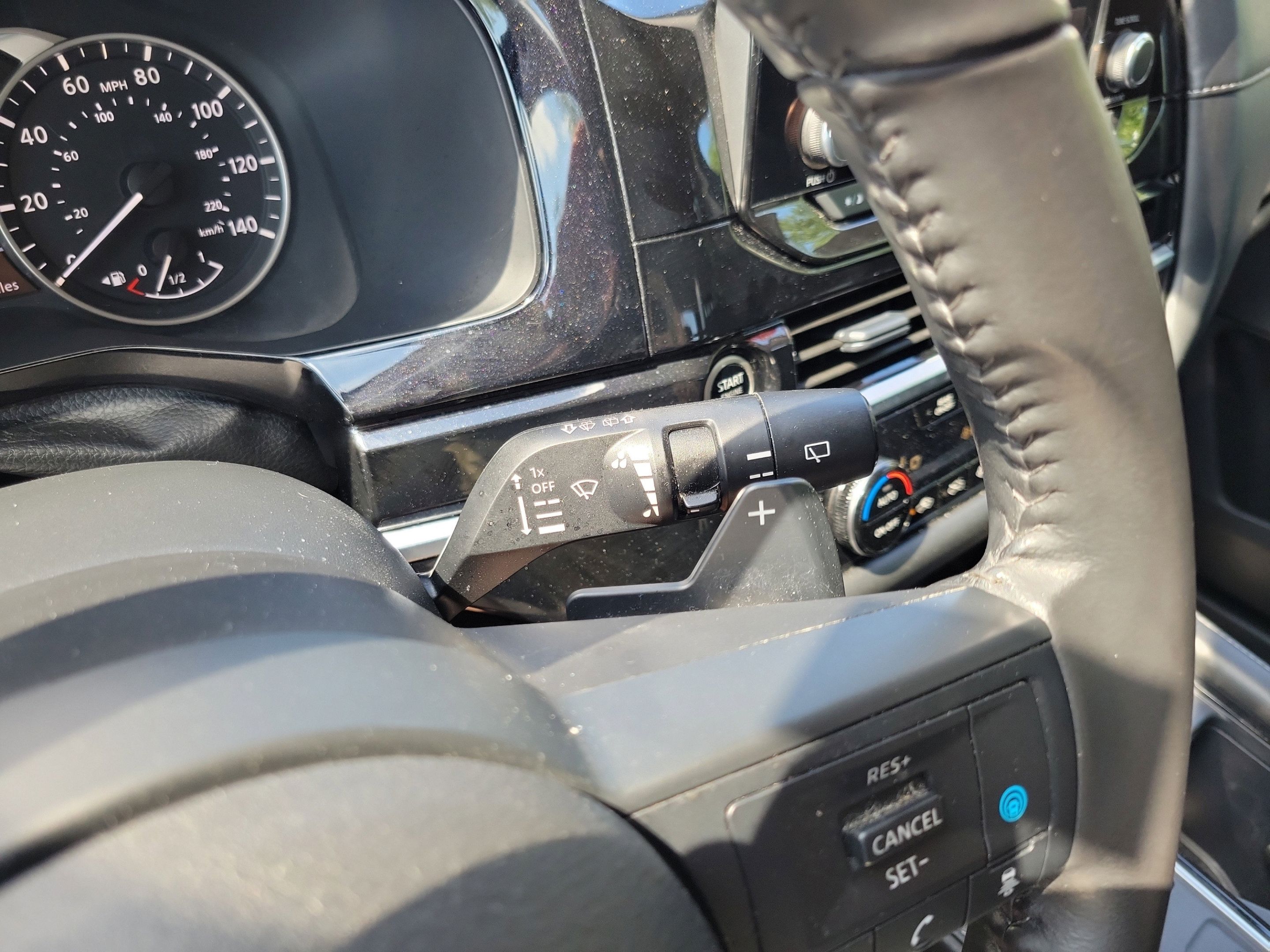 Certified 2024 Nissan Pathfinder SV FWD image 12