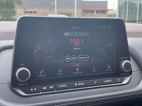 Used 2023 Nissan Rogue SV w/ SV Premium B Package FWD image 27