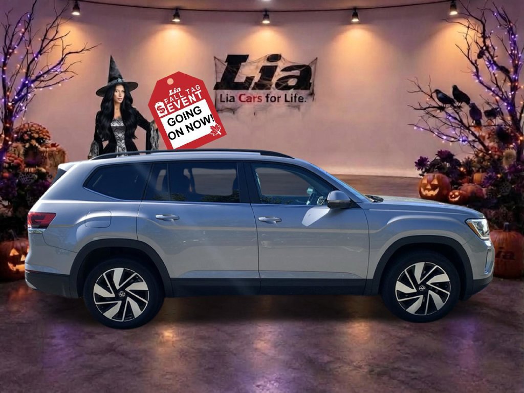 Used 2025 Volkswagen Atlas SE AWD/4WD image 2