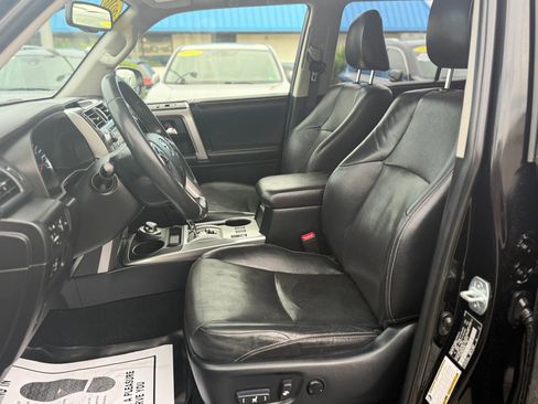 Used 2016 Toyota 4Runner Limited image 14