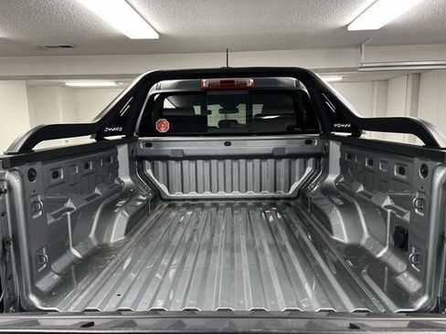 New 2025 GMC Canyon AT4 w/ Nightfall Edition image 25