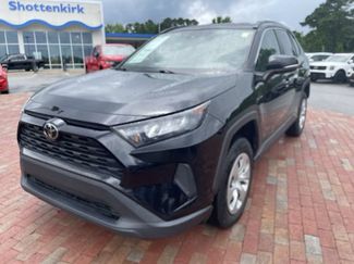 Used 2021 Toyota RAV4 LE FWD video 1