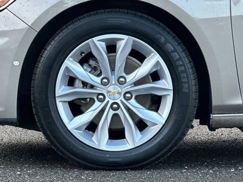 Used 2022 Chevrolet Malibu LT image 23
