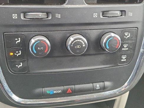 Used 2016 Dodge Grand Caravan SE w/ Quick Order Package 29E SE image 26