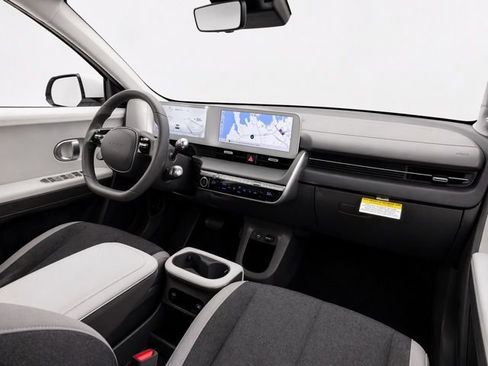 Used 2024 Hyundai Ioniq 5 SEL image 21