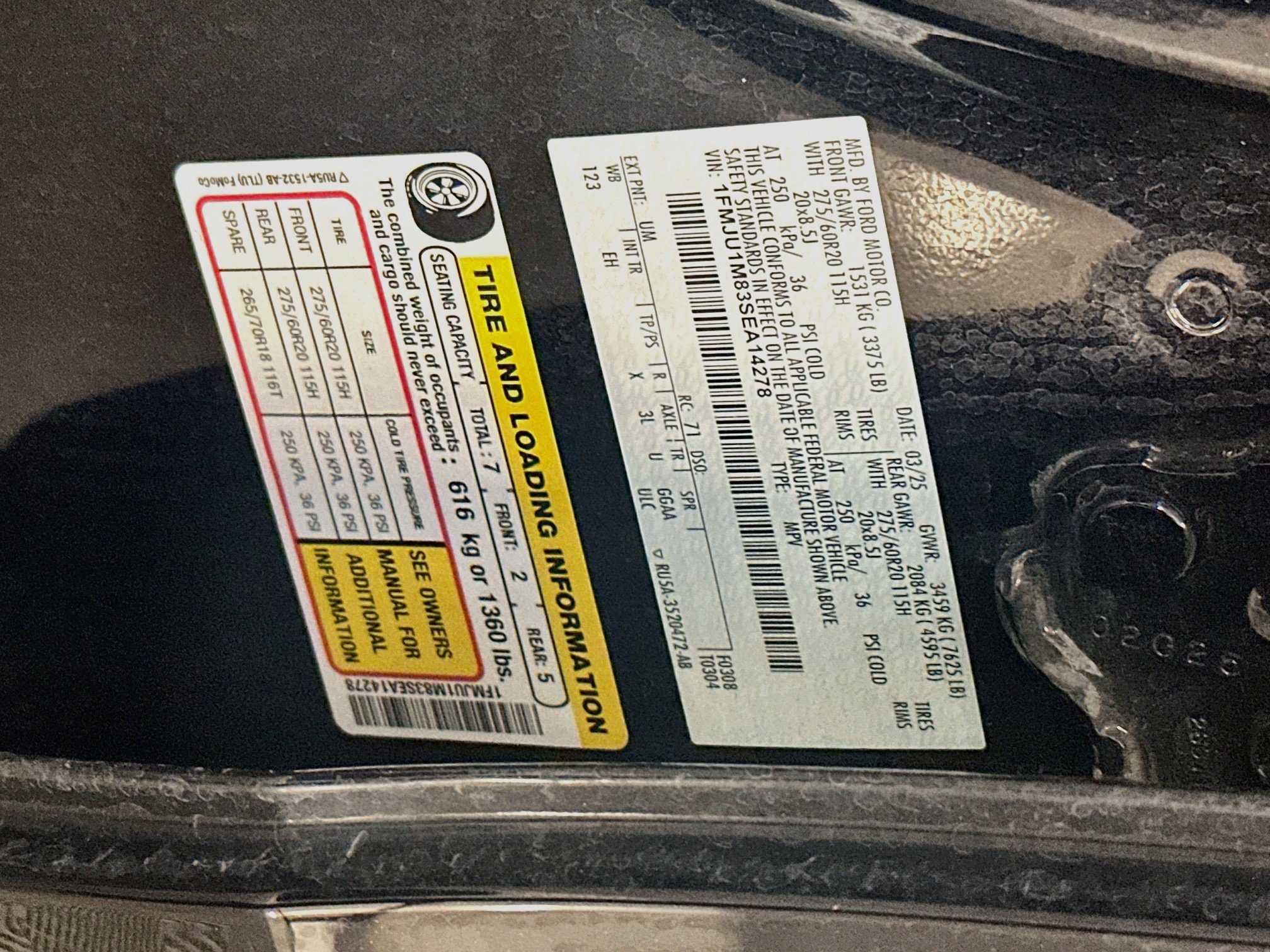 Used 2025 Ford Expedition Platinum AWD/4WD image 12