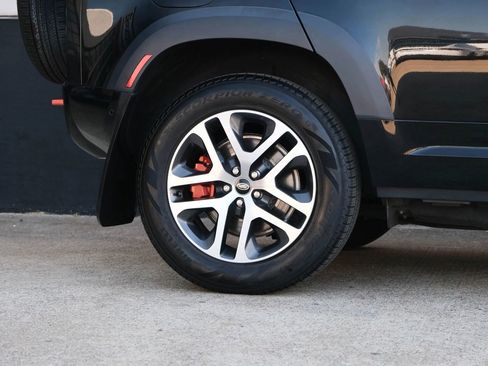 Used 2023 Land Rover Defender 110 X image 12