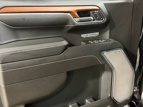 Used 2023 GMC Sierra 1500 Denali w/ Technology Package image 22