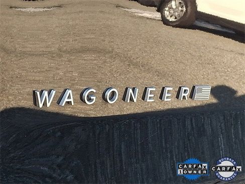 Certified 2022 Jeep Wagoneer Series III w/ Premium Group I image 31