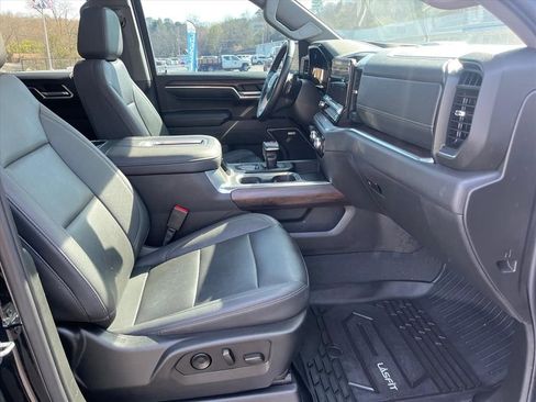 Used 2022 GMC Sierra 1500 SLT w/ SLT Premium Plus Package AWD/4WD image 29
