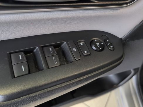 Used 2020 Honda CR-V EX-L image 10