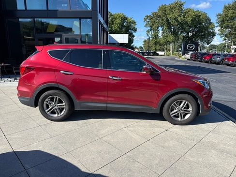 Used 2017 Hyundai Santa Fe Sport FWD image 5