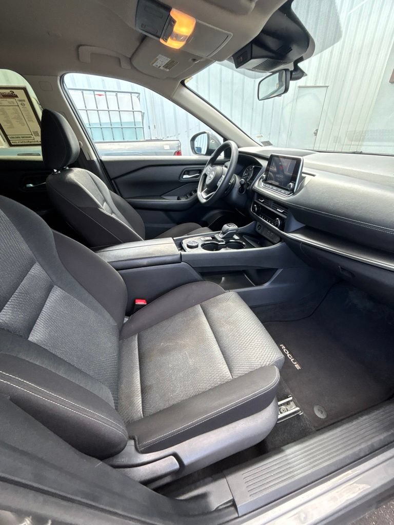 Used 2024 Nissan Rogue SV AWD/4WD image 24