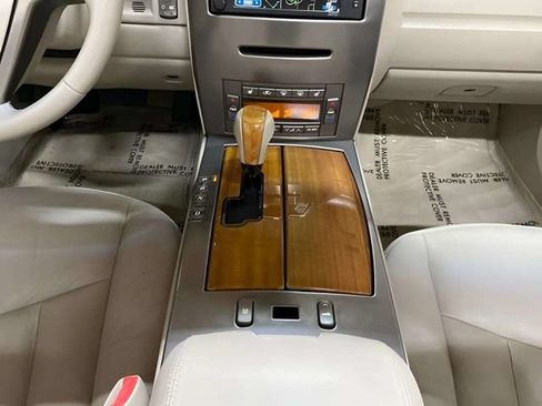 Used 2005 Cadillac XLR RWD image 24