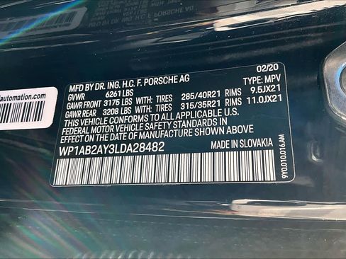 Used 2020 Porsche Cayenne S image 31