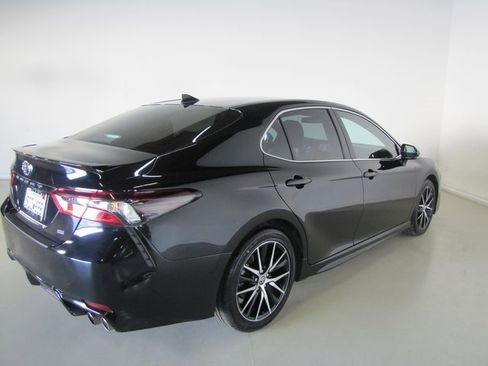 Used 2023 Toyota Camry SE image 24