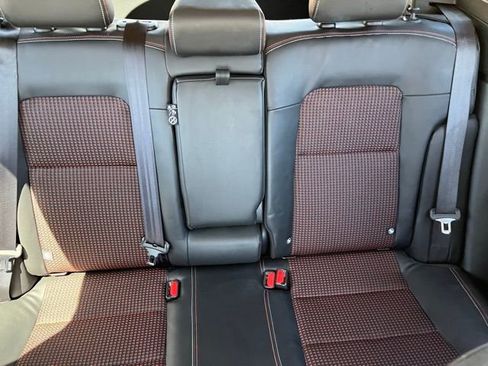 Used 2025 Nissan Kicks SR FWD image 26