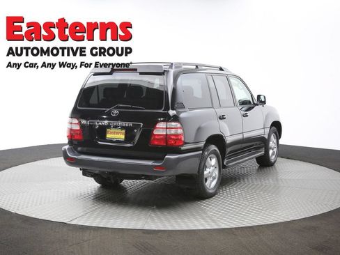 Used 2005 Toyota Land Cruiser AWD/4WD image 43