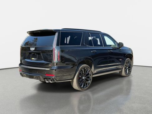 Used 2026 Cadillac Escalade V w/ LPO, ONYX Package AWD/4WD image 3