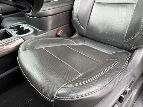 Used 2020 Chevrolet Silverado 2500 LTZ w/ LTZ Premium Package image 24