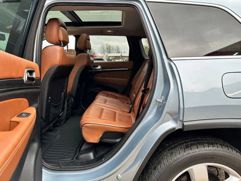 Used 2012 Jeep Grand Cherokee Overland Summit AWD/4WD image 16
