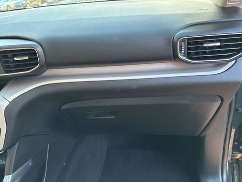 Used 2023 Ford Explorer XLT w/ Equipment Group 202A image 24