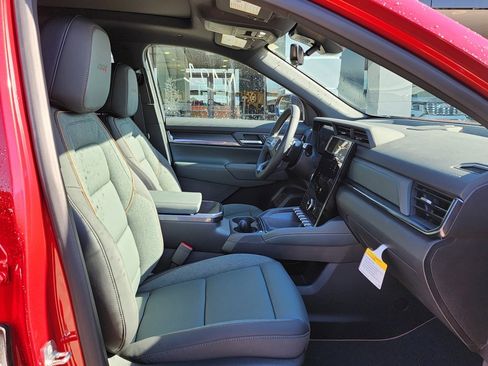 New 2026 GMC Terrain AT4 w/ Convenience Package III image 40