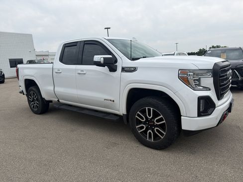 Used 2019 GMC Sierra 1500 AT4 w/ AT4 Premium Package AWD/4WD image 3